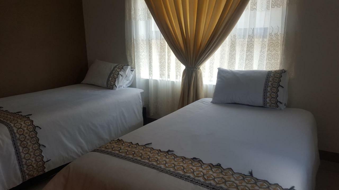 Patzerella'S Cozy Nest Hotel Krugersdorp Exterior foto